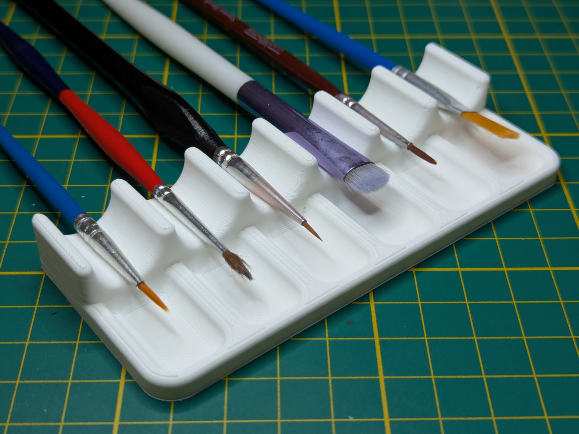 Paint Brush Holder – 3D Printed Artist Brush Stand