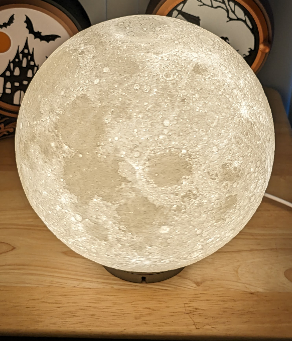 Moon Lamp – 3D Printed Realistic Lunar Night Light