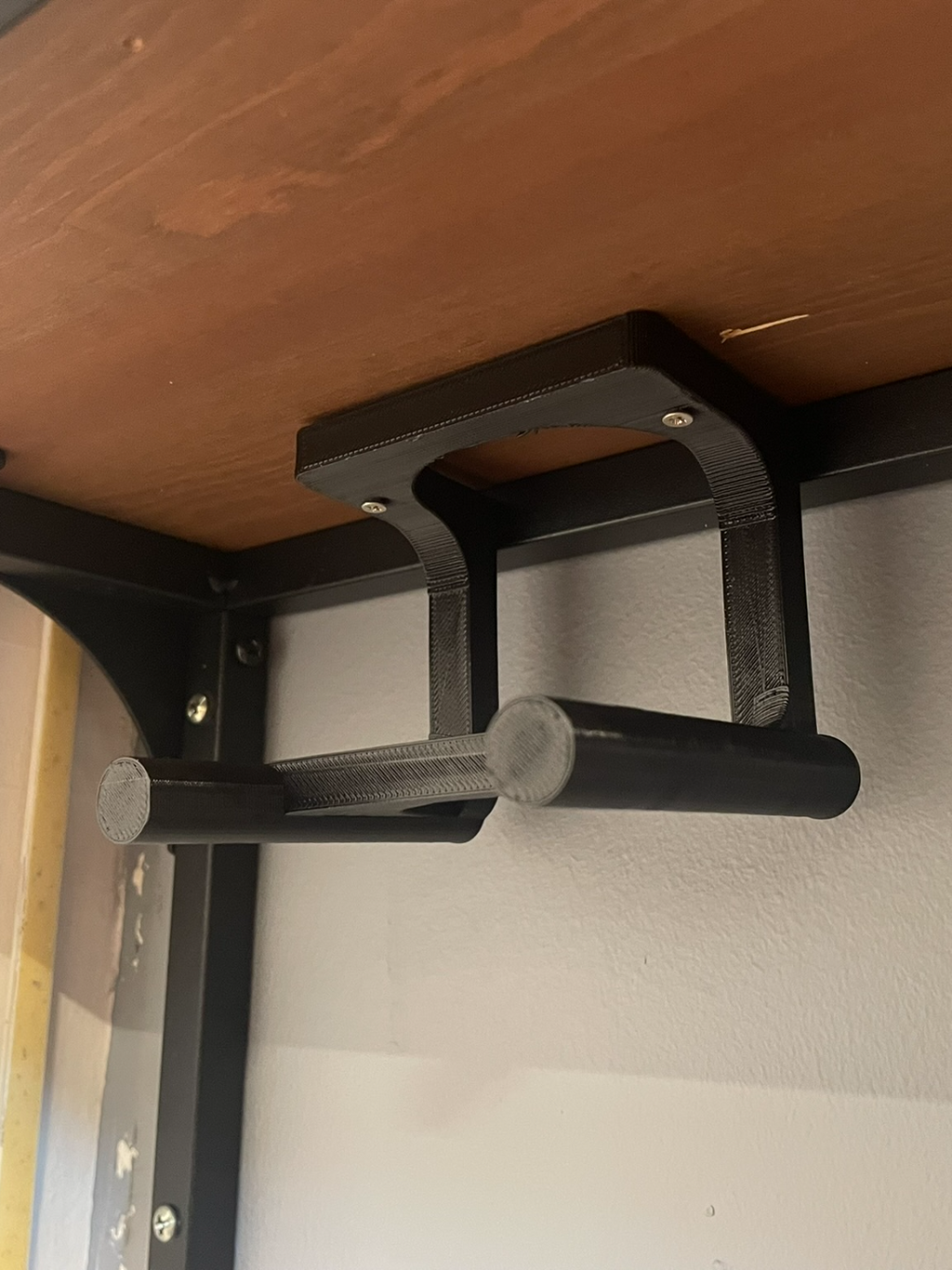 3D printed Headset holder by FOFUS