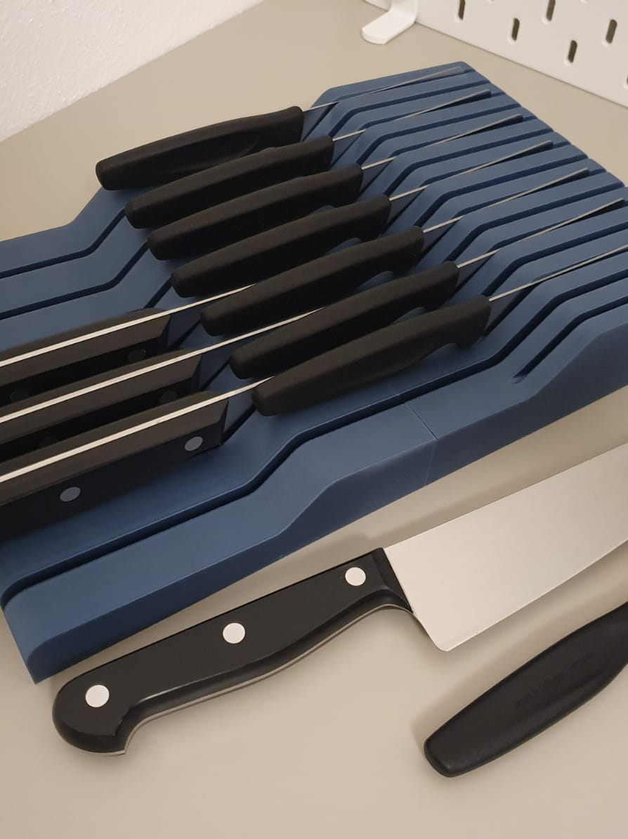 3D printed Knife holder by FOFUS