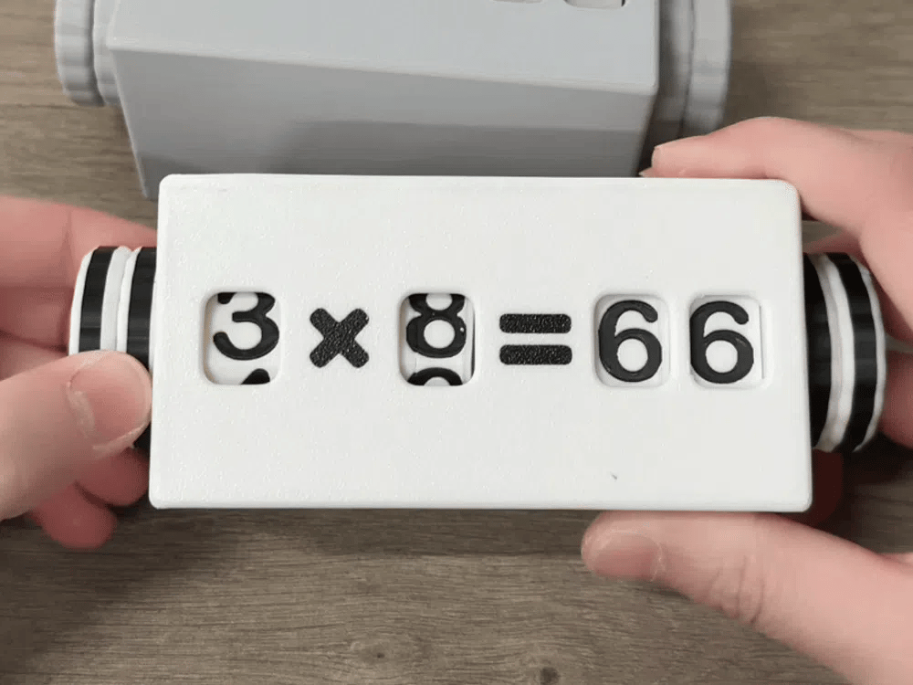 Multiplication Flash Card Flip Calendar – 3D Printed Math Toy for Kids