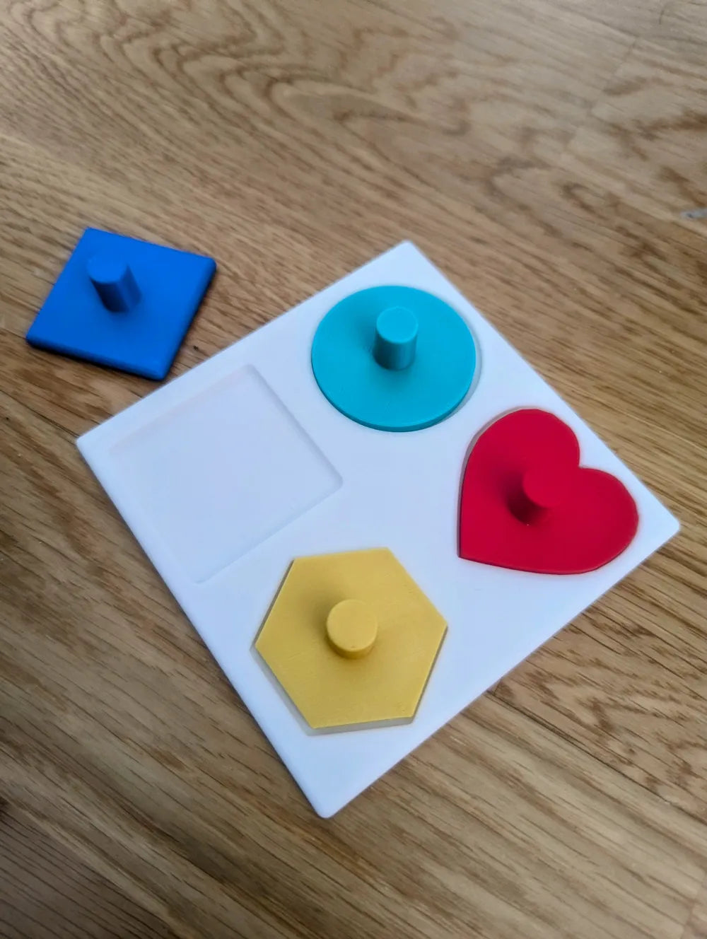 Shape Matching Puzzle for Kids – 3D Printed Shadow Matching Educational Toy