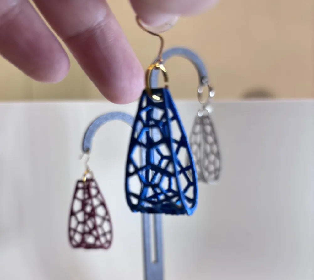 Geometric Waterdrop Earrings – 3D Printed Angular Teardrop Jewellery