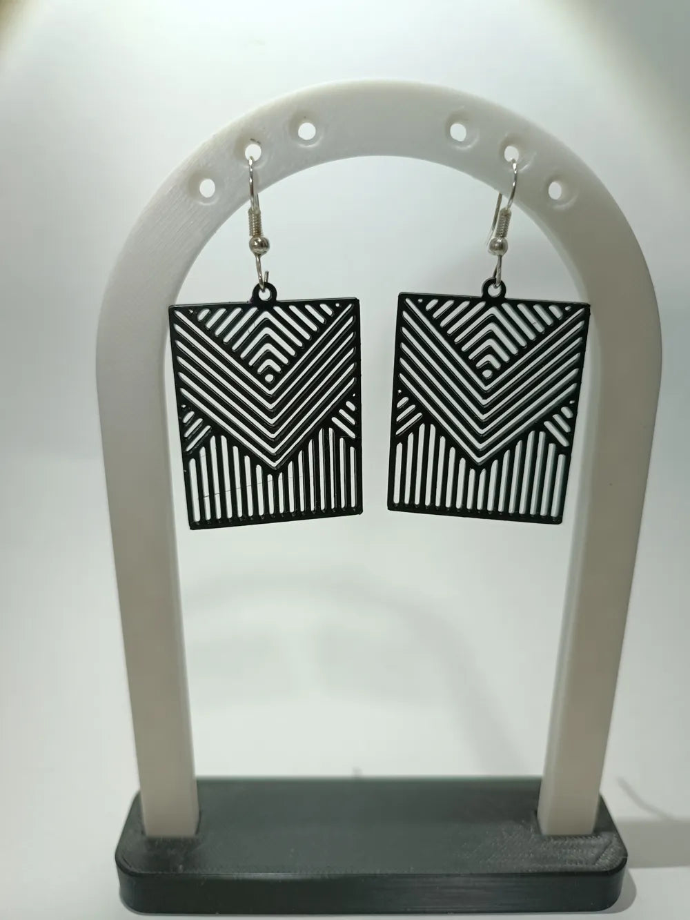 Chevron Arc Earrings – 3D Printed Dynamic Angular Jewellery