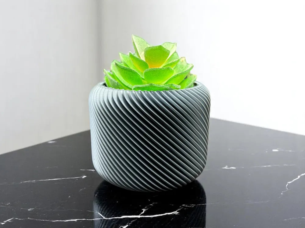 The Claudia Planter – A Botany Chic Creation Decor