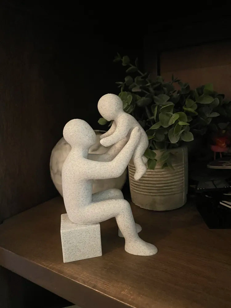 Father's Day Sculpture – 3D Printed Strength and Love Fatherhood Tribute