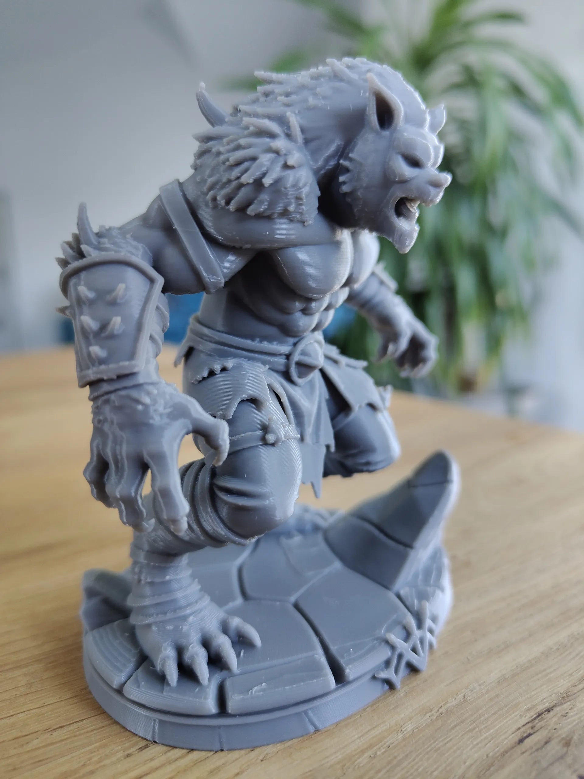 3D printed Savage Werewolf Battle Statue – Dark Fantasy Creature Figurine by FOFUS