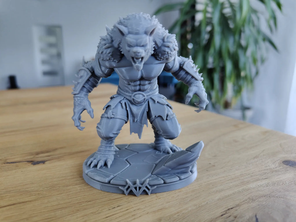 3D printed Savage Werewolf Battle Statue – Dark Fantasy Creature Figurine by FOFUS