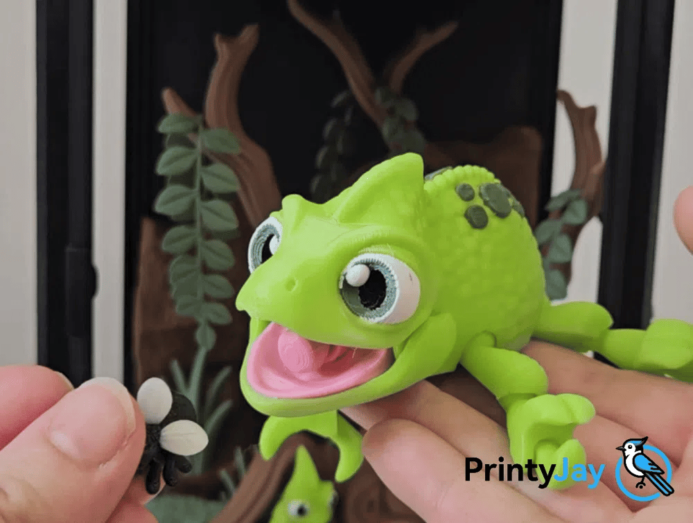 3D printed Veiled Chameleon – Tongue-Tastic Treeclimbe by FOFUS
