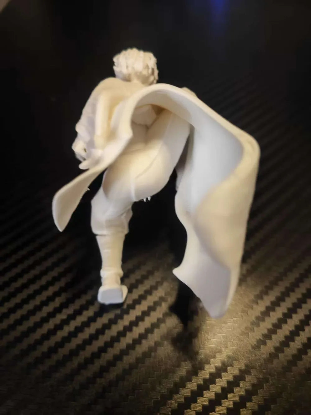 Zenitsu Agatsuma Battle Pose Figurine – Demon Slayer Thunder Breathing