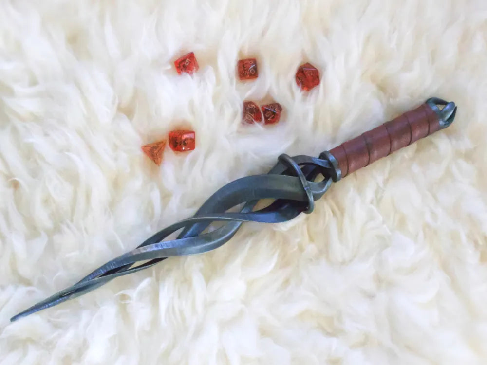 Twisted Ritual Dagger Fantasy Prop – 3D Printed Dark Fantasy Display Blade