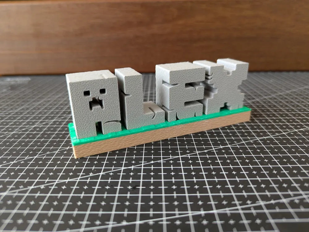 Custom Minecraft Name Plate – 3D Printed Pixel Art Gaming Decor