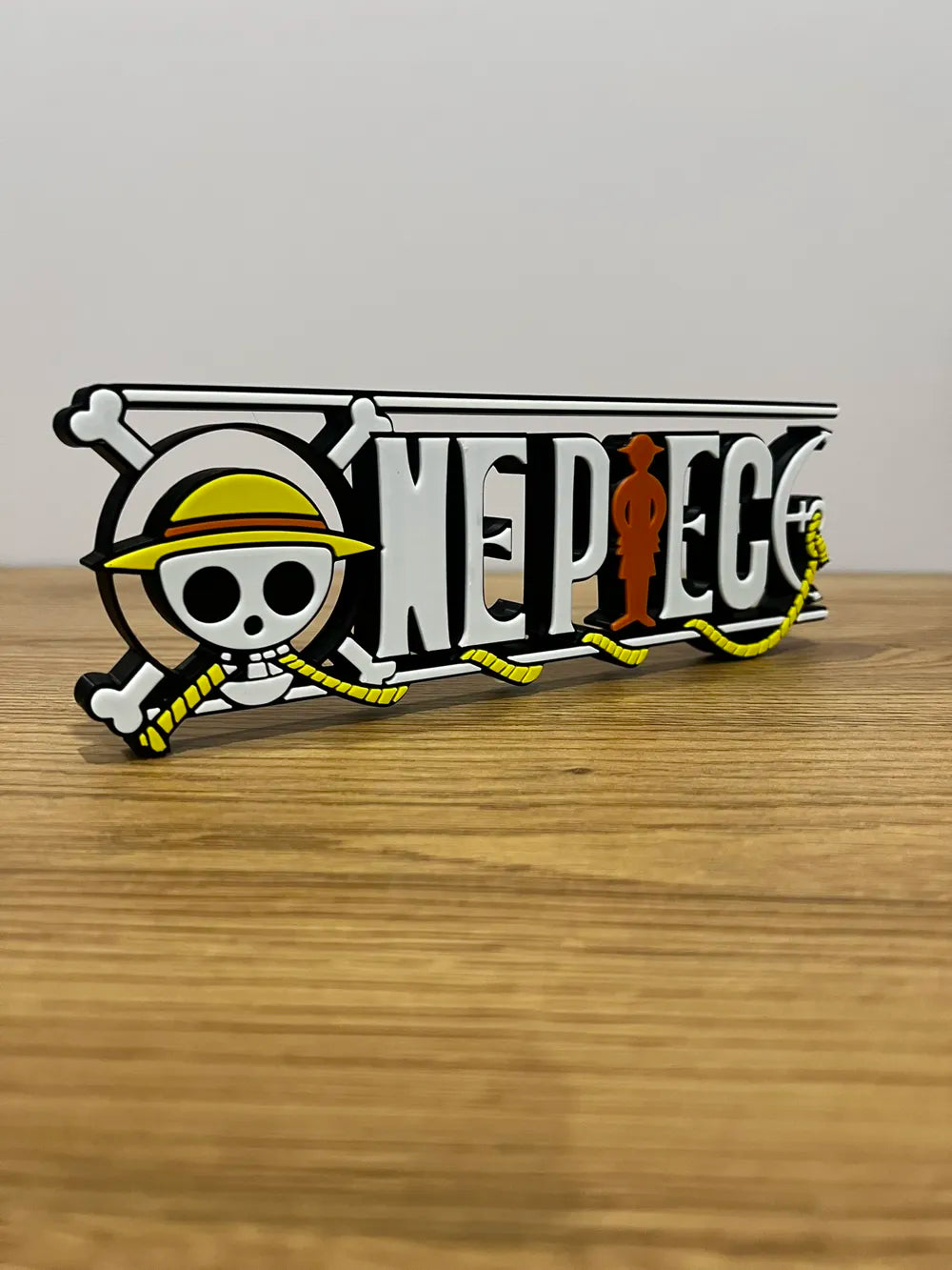 One Piece Logo Table Decor – 3D Printed Straw Hat Pirates Display