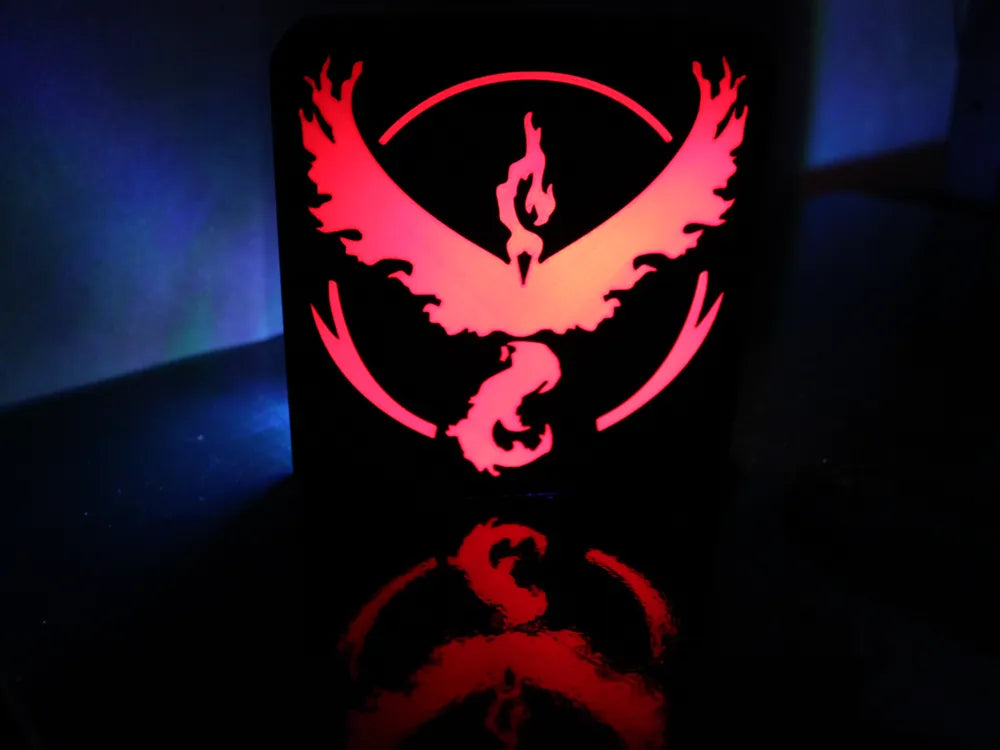 Pokémon GO Team Valor Lightbox – Moltres LED Collectible