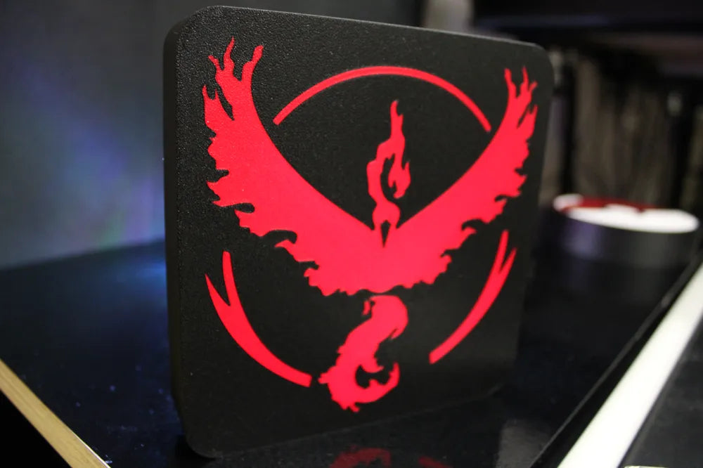 Pokémon GO Team Valor Lightbox – Moltres LED Collectible