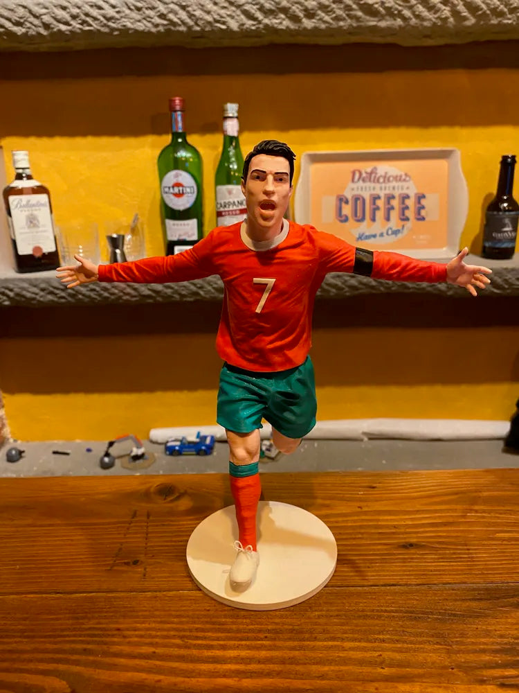 Cristiano Ronaldo CR7 Figurine – 3D Printed Football Legend Collectible