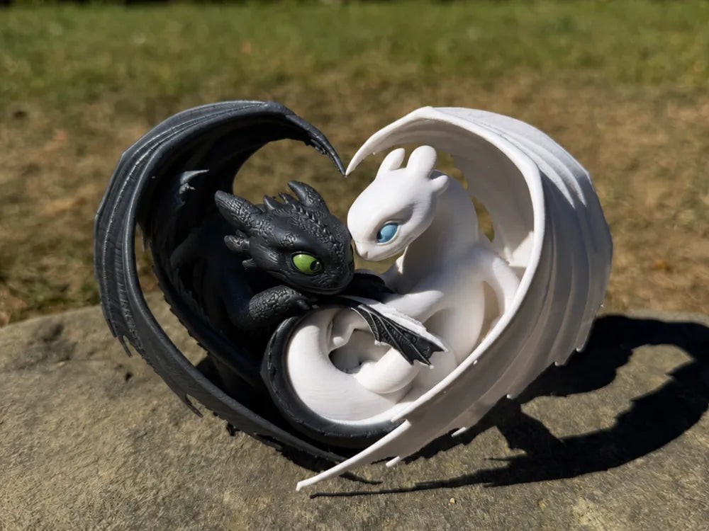 Toothless and White Fury Dragon Figurine – 3D Printed How to Train Your Dragon Collectible