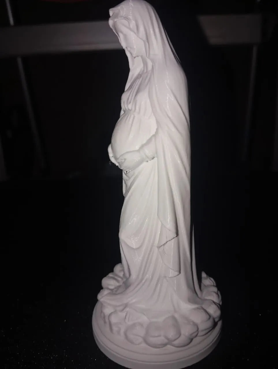 Pregnant Virgin Mary – Sacred Sculpture