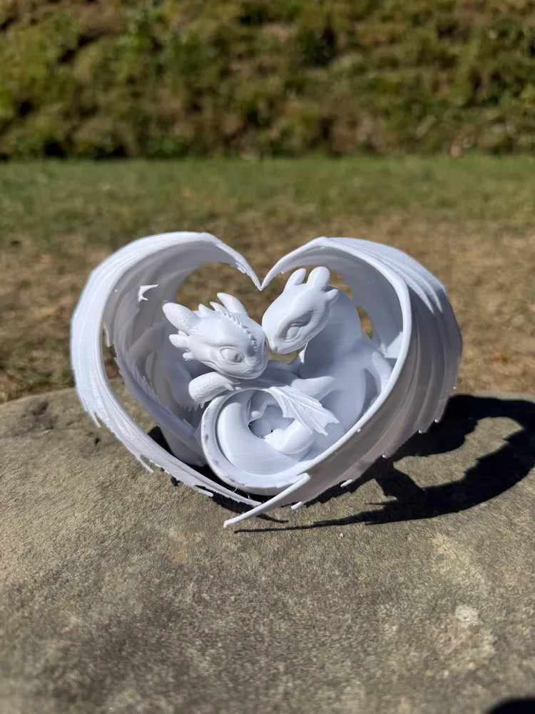 Toothless and White Fury Dragon Figurine – 3D Printed How to Train Your Dragon Collectible