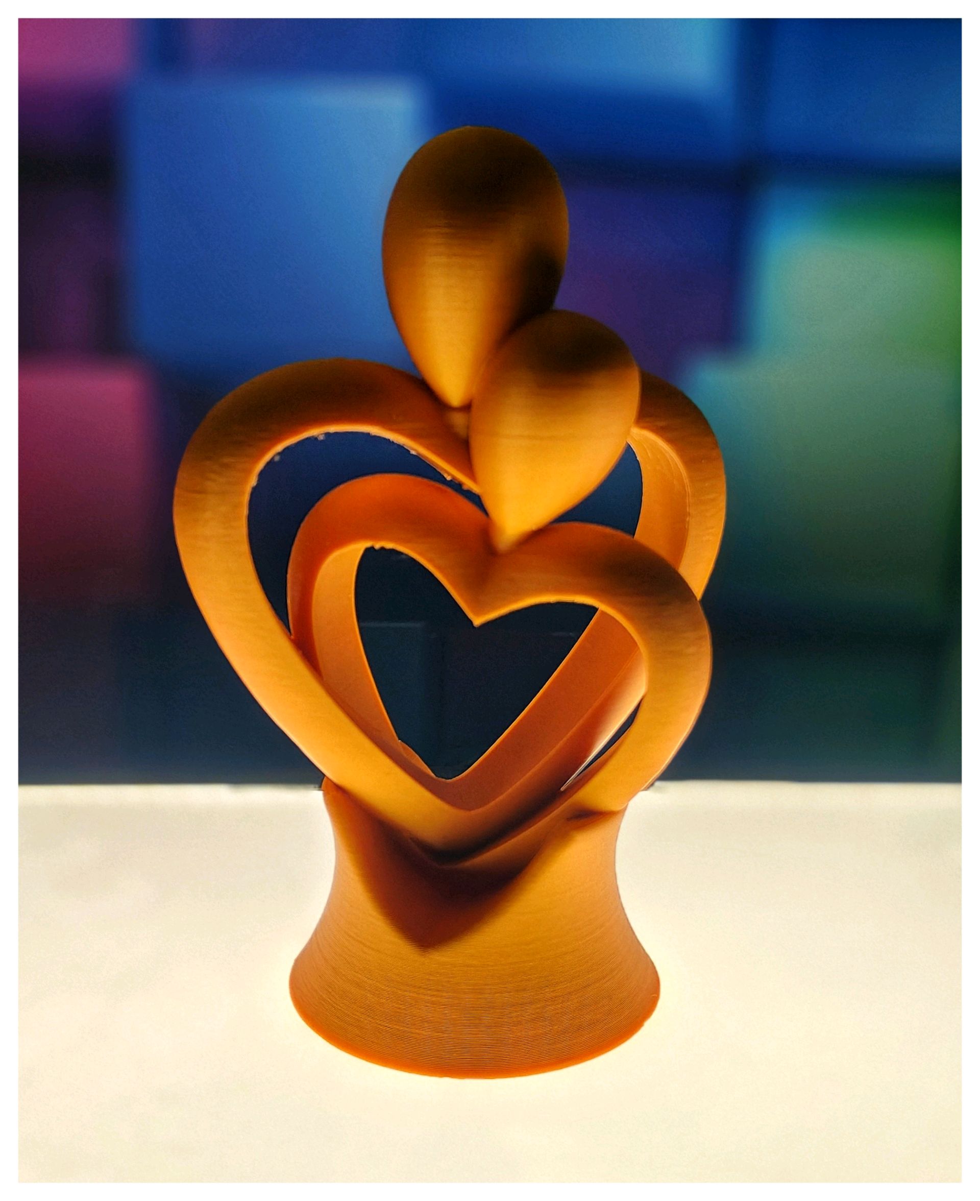 3D printed Lovers Sculpture - Valentine's Day Romantic Gift and Home Decor by FOFUS