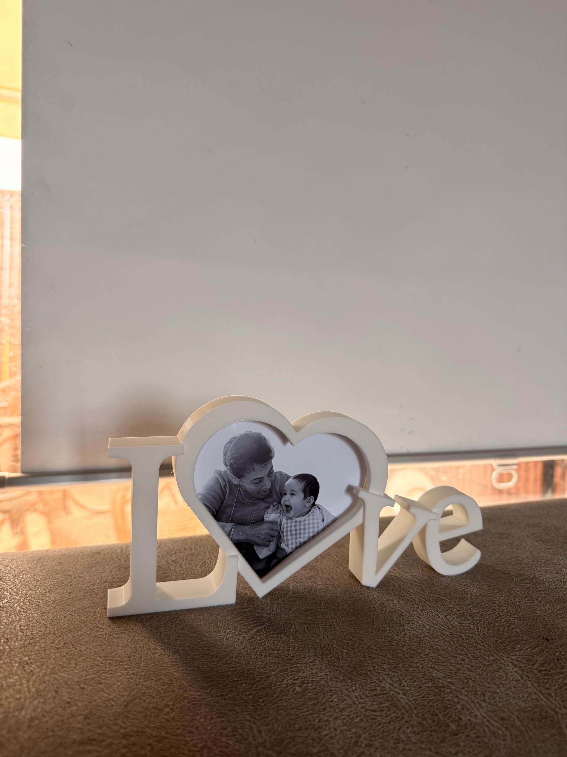 3D printed Love Frame – A Heartfelt Gift for Every Special Moment ❤️ by FOFUS