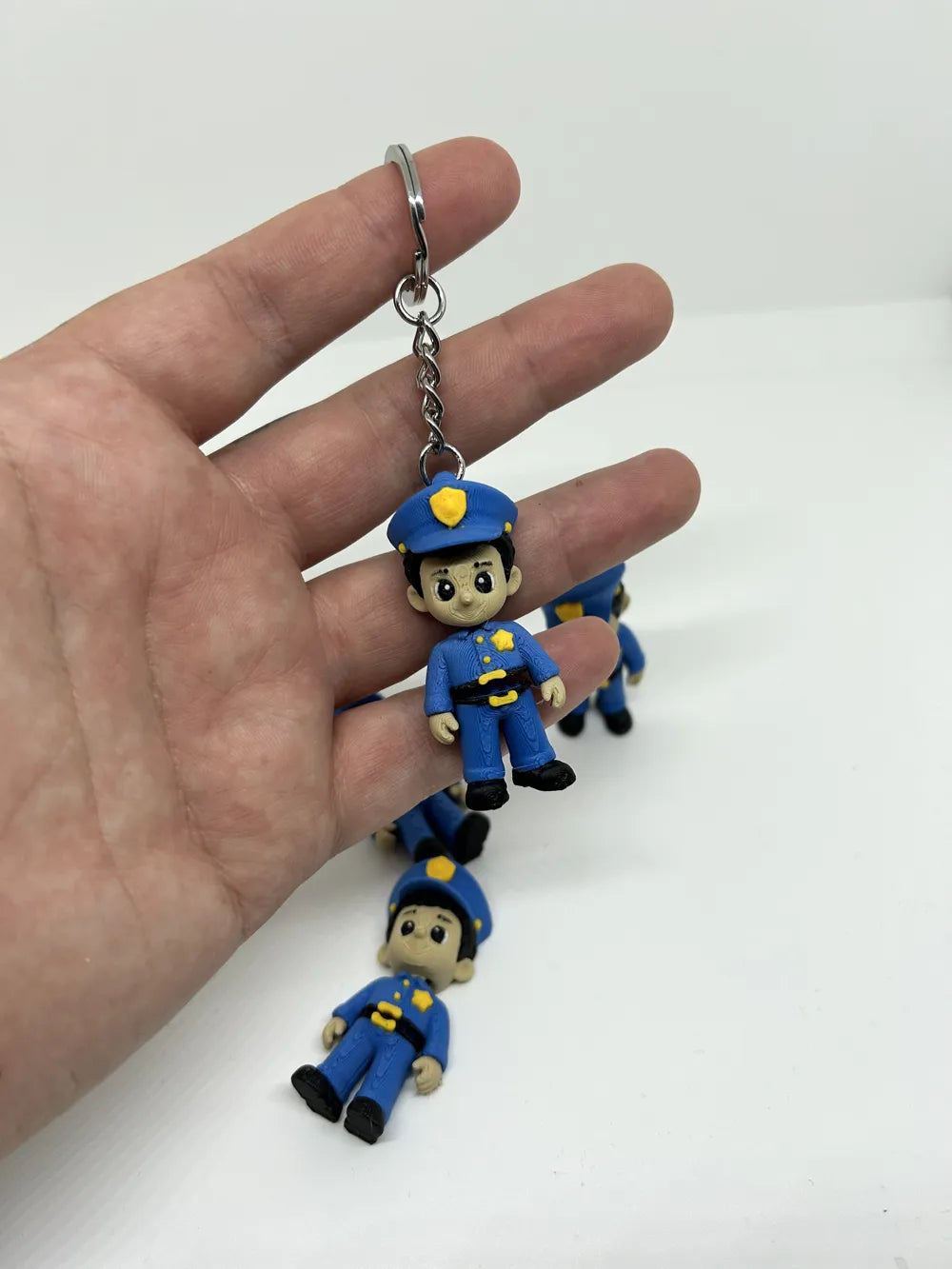 Mini Flexi Police Officer Figurine – 3D Printed Articulated Character Toy