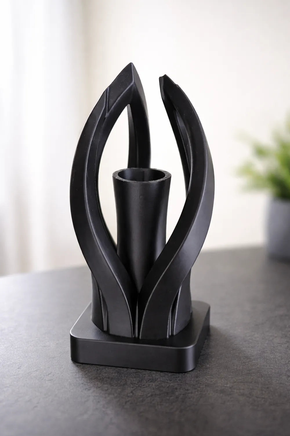 Modern Sculptural Minimalist Vase – 3D Printed Architectural Flower Vase