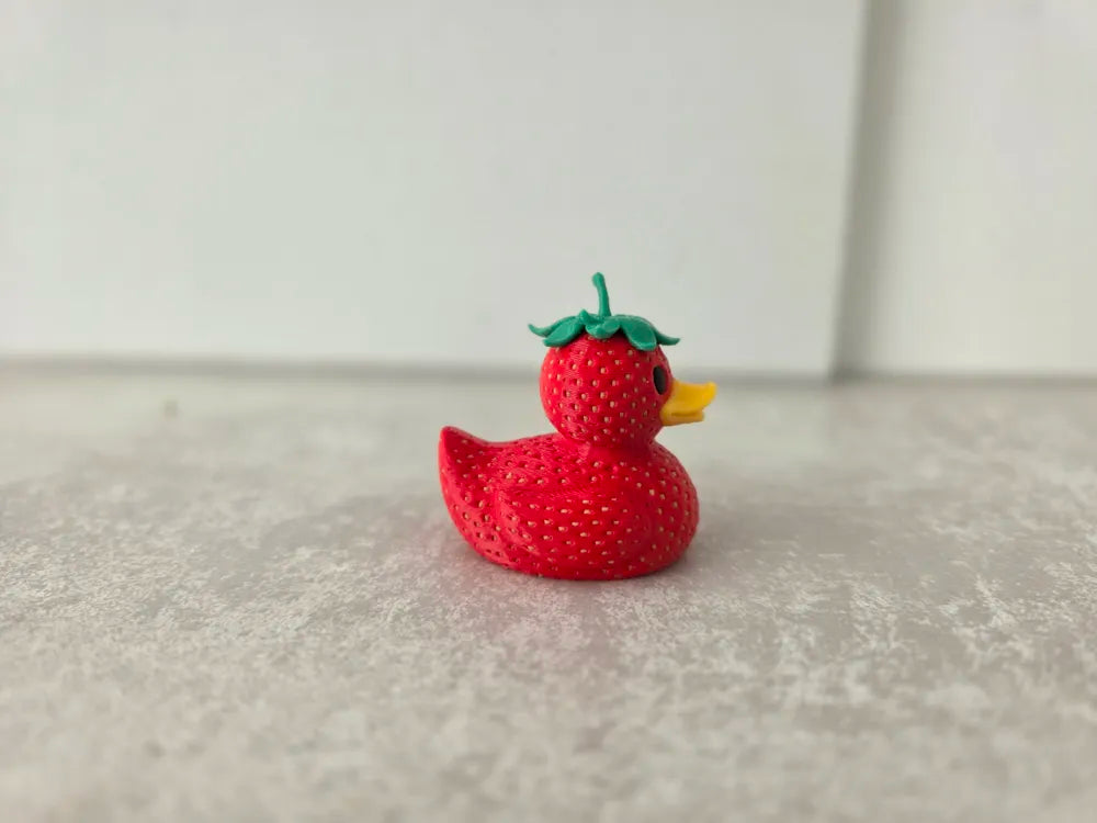 Strawberry Duck Novelty Figurine – 3D Printed Cute Kawaii Collectible