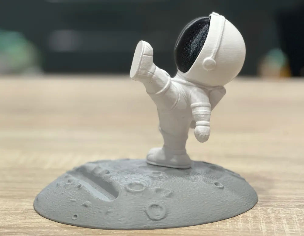 Astronaut Phone Holder