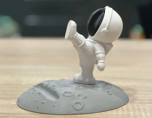 Astronaut Phone Holder – 3D Printed Spaceman Desk Phone Stand