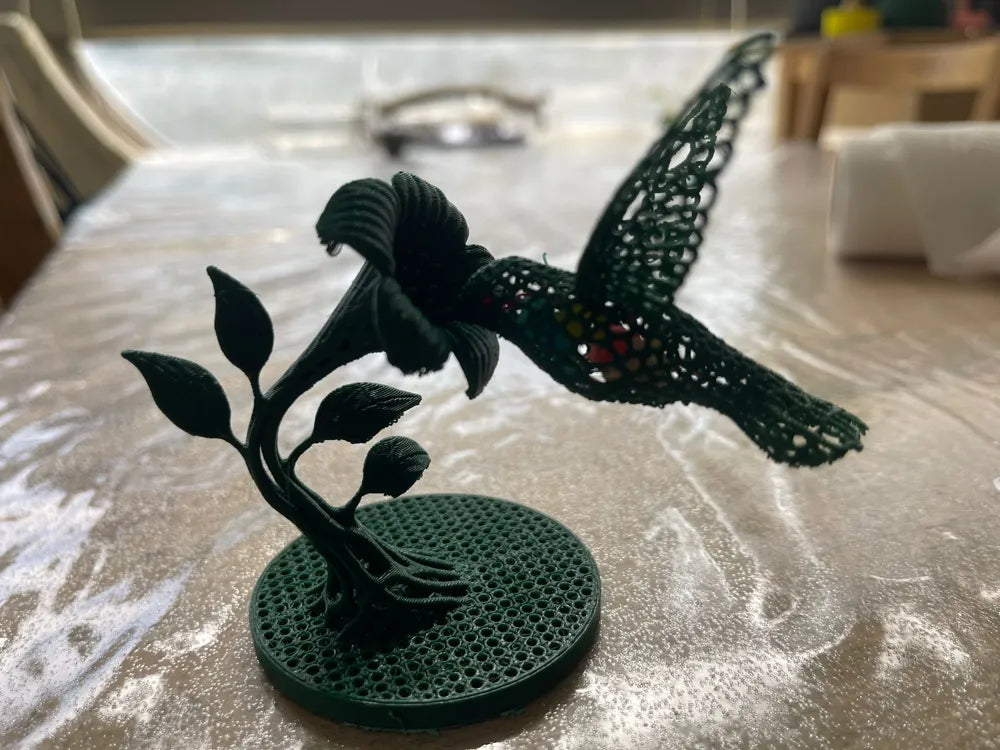 Hummingbird Sculpture Premium – 3D Printed Mid-Flight Elegant Bird